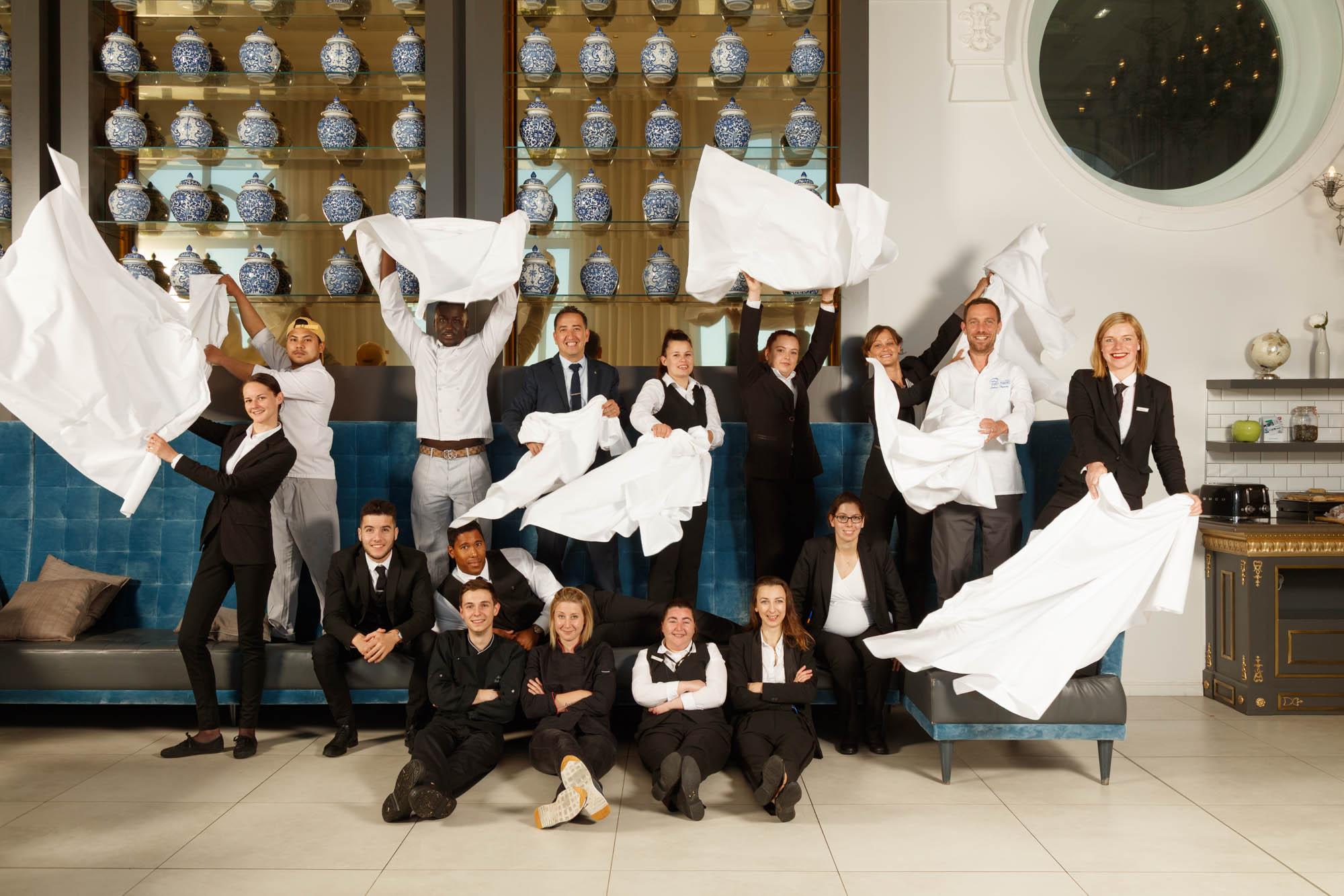L’équipe de l’hôtel au complet — Les Cures Marines, Trouville, photo David Morganti