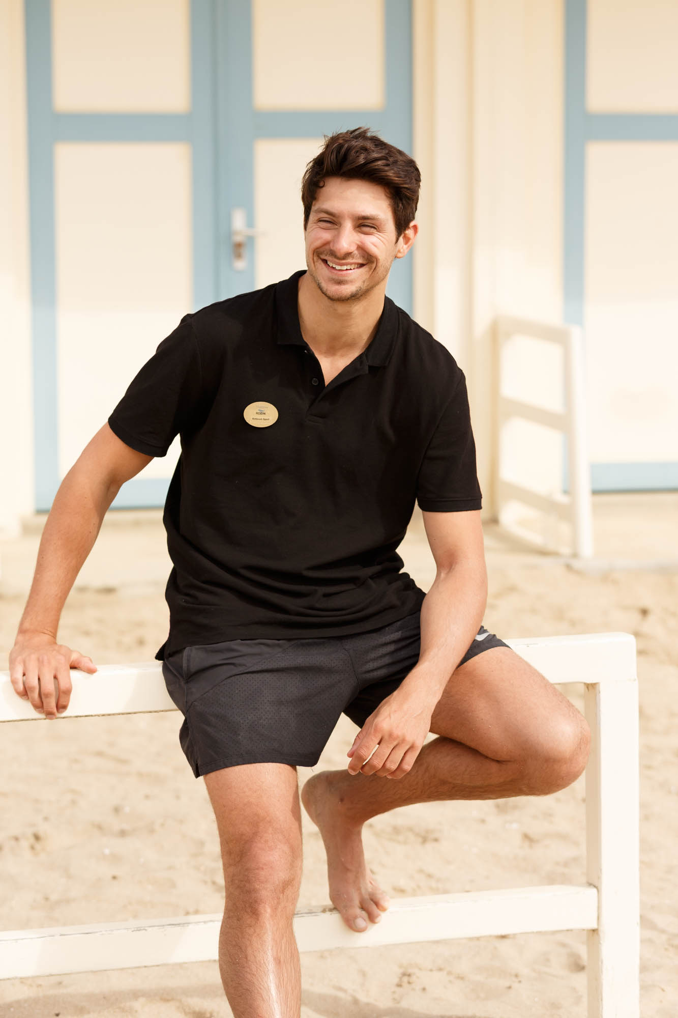 Portrait d’un collaborateur de l’hôtel sur la plage — Les Cures Marines, Trouville, photo David Morganti